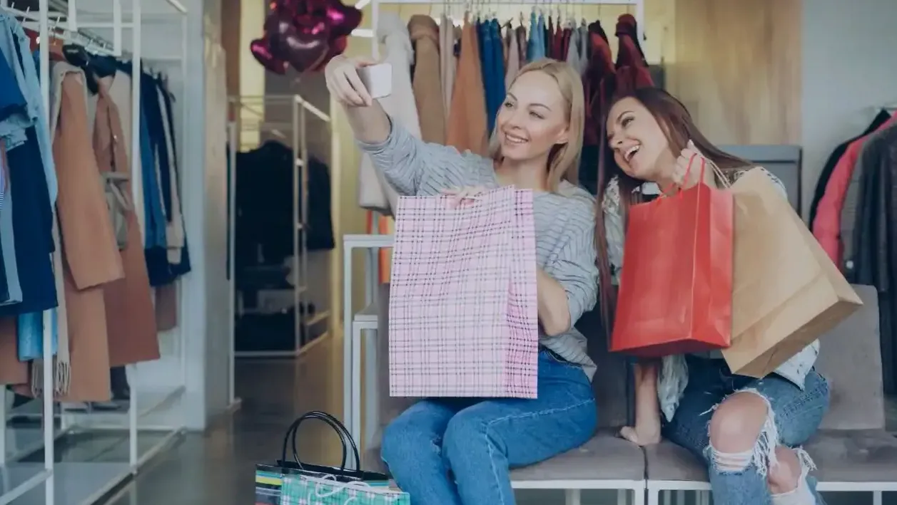 Elegancka karta podarunkowa w pudełku